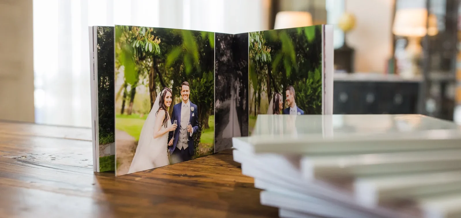 Hochwertige Fotobücher für das Brautpaar und falls gewünscht auch Eltern oder deinen Liebsten.