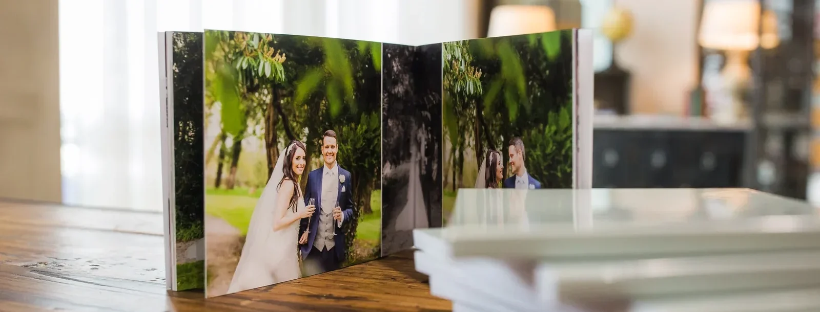 Hochwertige Fotobücher für das Brautpaar und falls gewünscht auch Eltern oder deinen Liebsten.